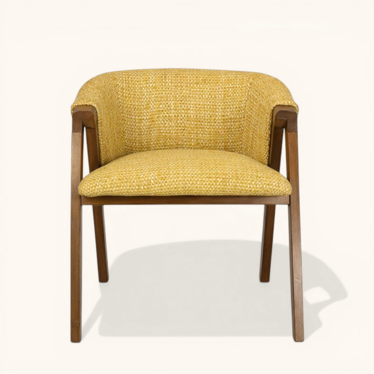 Esszimmerstuhl mit Holzgestell und gepolsterter, gerundeter Rückenlehne, gepolstertem Sitz und integrierten Armlehnen, moderner Designerstuhl für Esszimmer und Wohnbereich